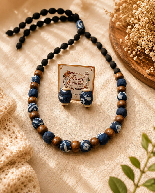INDIGO WOODEN BEADED NECKLACE